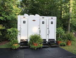 Luxury restroom trailers for outdoor weddings in High Springs, Florida